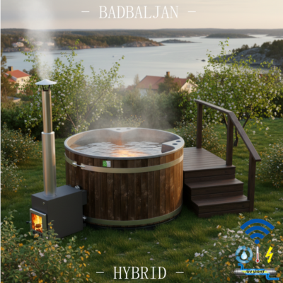 Vintertid ställ elvärmaren på 10°C och elda snabbt upp med ved när det är dags att bada. Elda snabbt upp till 38°C vrid upp eltermostaten och håll elvarmt över helgen, sen när det är färdigbadat sänk till 10°C. Reningsverk med UV-ljus. Ha samma vatten sommar som vinter. Ingen frysrisk på vintern.